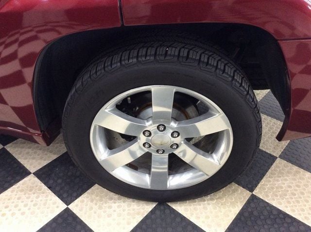 2008 Chevrolet Trailblazer SS photo 23