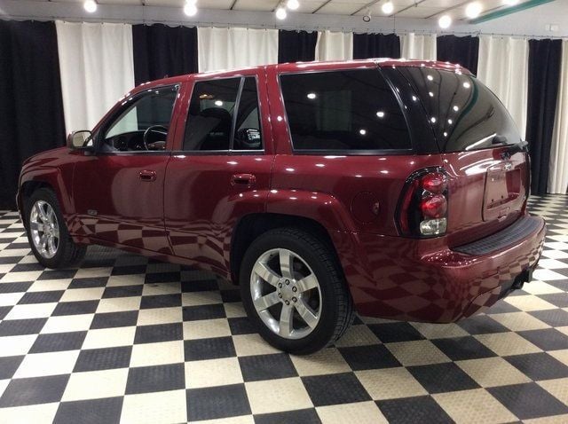 2008 Chevrolet Trailblazer SS photo 4