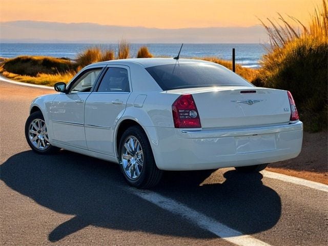 2008 Chrysler 300 4dr Sedan 300 Limited RWD - 22736289 - 5