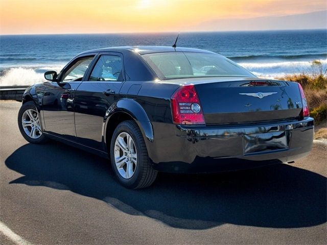 2008 Chrysler 300 4dr Sedan 300 LX RWD - 22732755 - 3