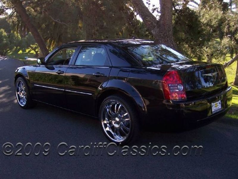 2008 Chrysler 300 LX - 3751592 - 2