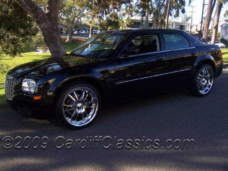 2008 Chrysler 300 LX - 3751592 - 31