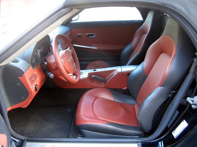 2008 Chrysler Crossfire Limited photo 17