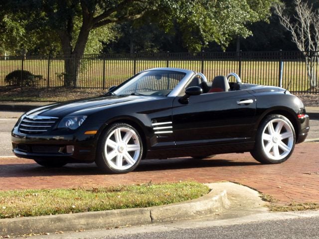 2008 Chrysler Crossfire Limited photo 2