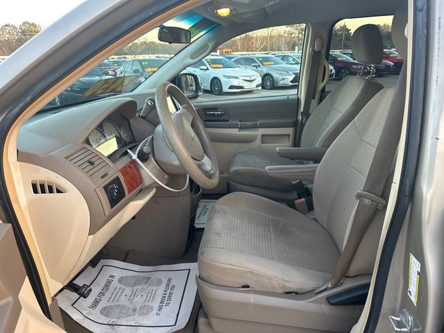2008 Chrysler Town & Country 4dr Wagon LX - 22986212 - 8