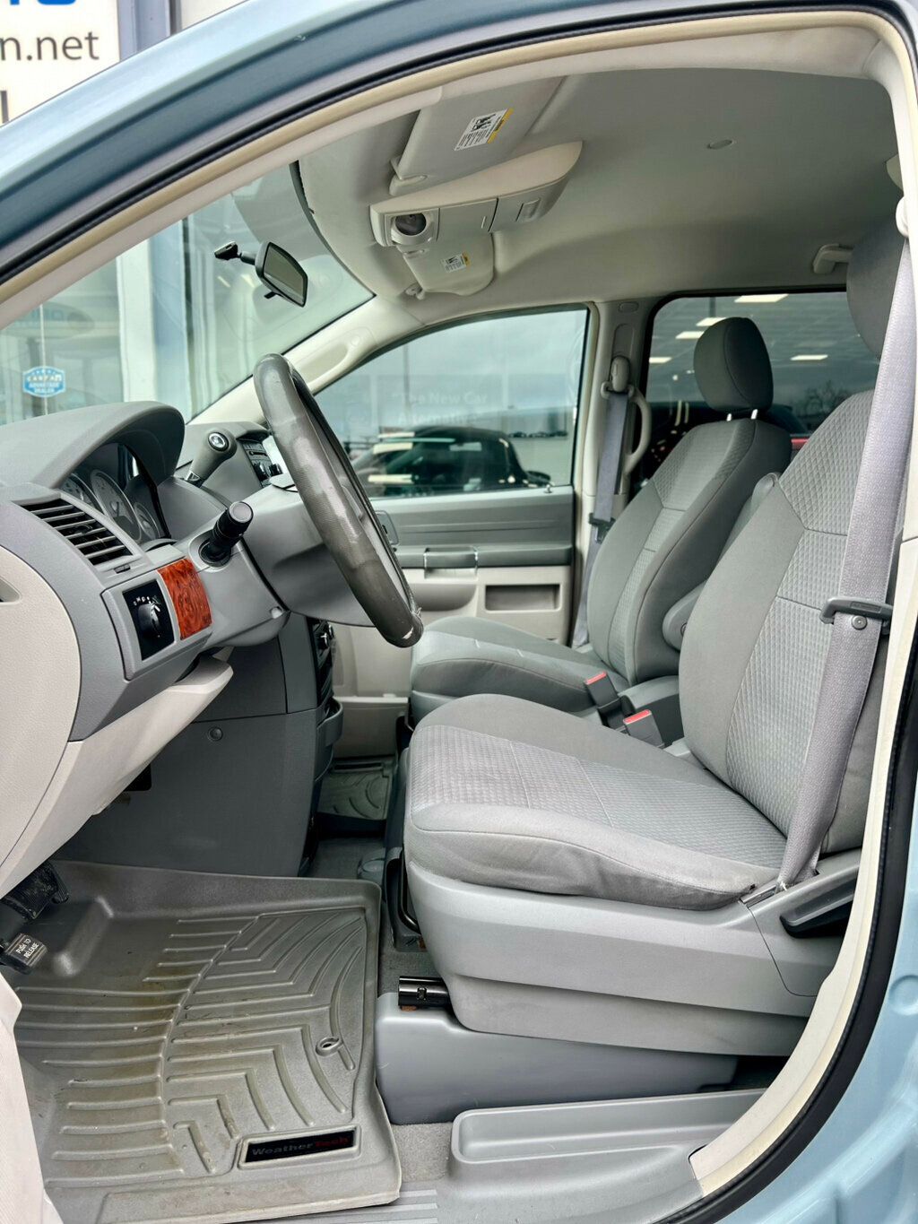 2008 Chrysler Town & Country 4dr Wagon LX - 22973709 - 12