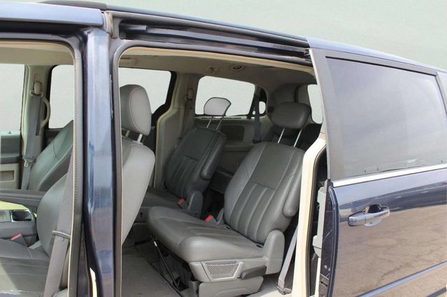 2008 Chrysler Town & Country 4dr Wagon Touring - 23025302 - 6