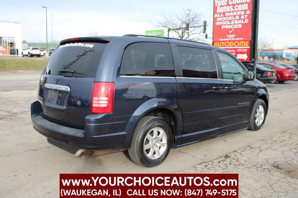 2008 Chrysler Town & Country 4dr Wagon Touring - 22714946 - 5