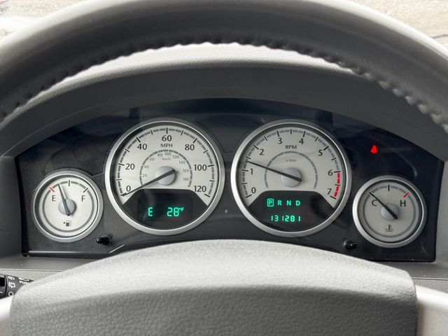 2008 Chrysler Town & Country 4dr Wagon Touring - 22975727 - 11