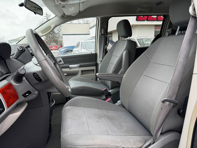 2008 Chrysler Town & Country 4dr Wagon Touring - 22975727 - 12