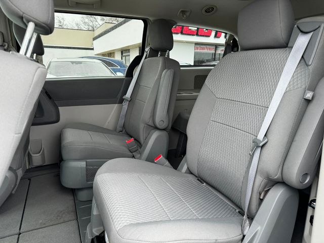 2008 Chrysler Town & Country 4dr Wagon Touring - 22975727 - 14