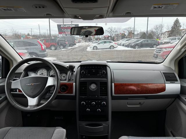2008 Chrysler Town & Country 4dr Wagon Touring - 22975727 - 24