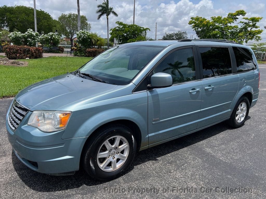 2008 Chrysler Town & Country Touring Wagon Stow N Go - 22439054 - 0