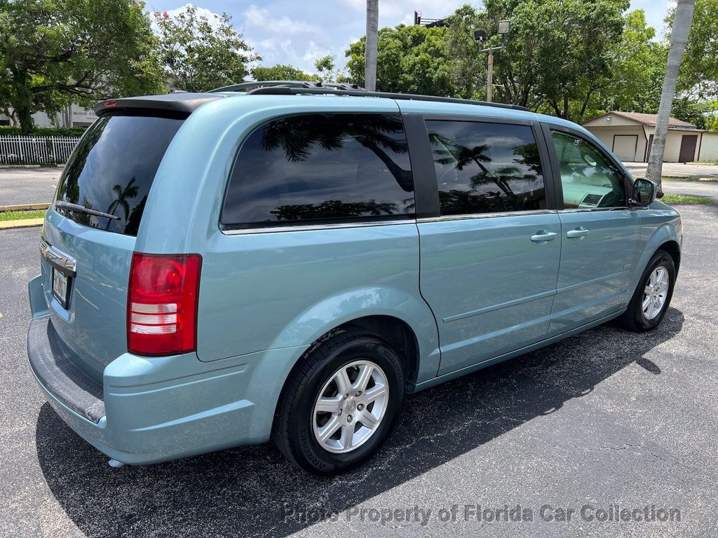 2008 Chrysler Town & Country Touring Wagon Stow N Go - 22439054 - 3