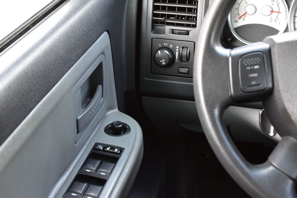 2008 Dodge Dakota SLT - 23064624 - 24