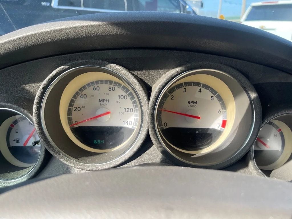 2008 Dodge Magnum 4dr Wagon RWD - 22989161 - 9