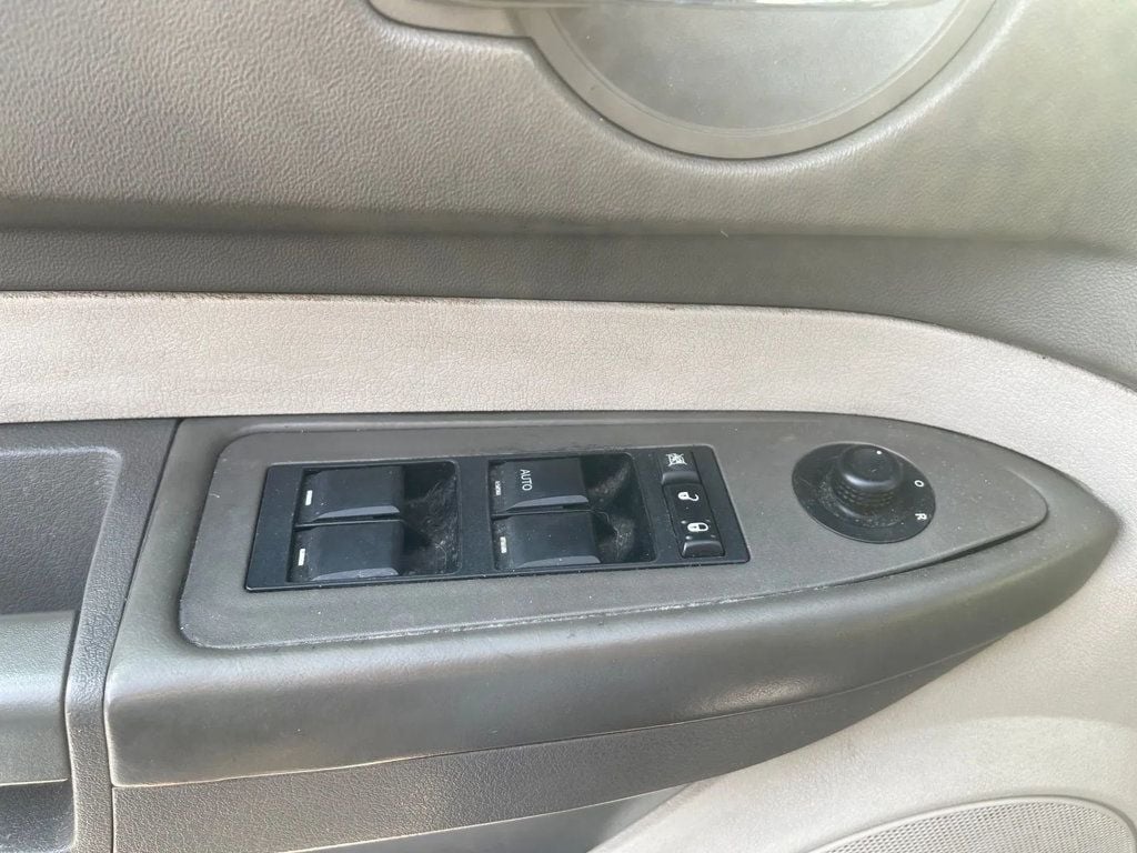 2008 Dodge Magnum 4dr Wagon RWD - 22989161 - 13