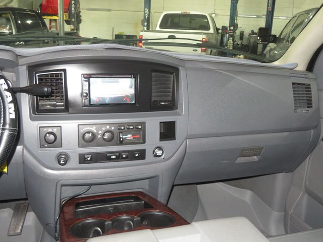 2008 Dodge Ram 1500 ARIZONA MEGACAB 1500 RAM LOW MILES LIFTED LOW MILES EXTRA CLEAN  - 22975940 - 37