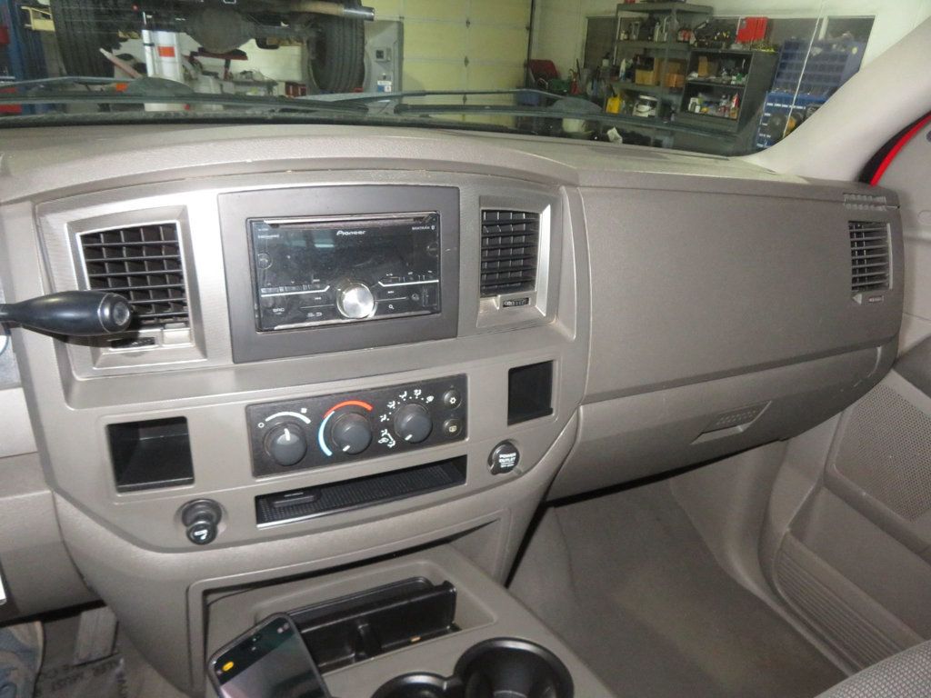 2008 Dodge Ram photo 26
