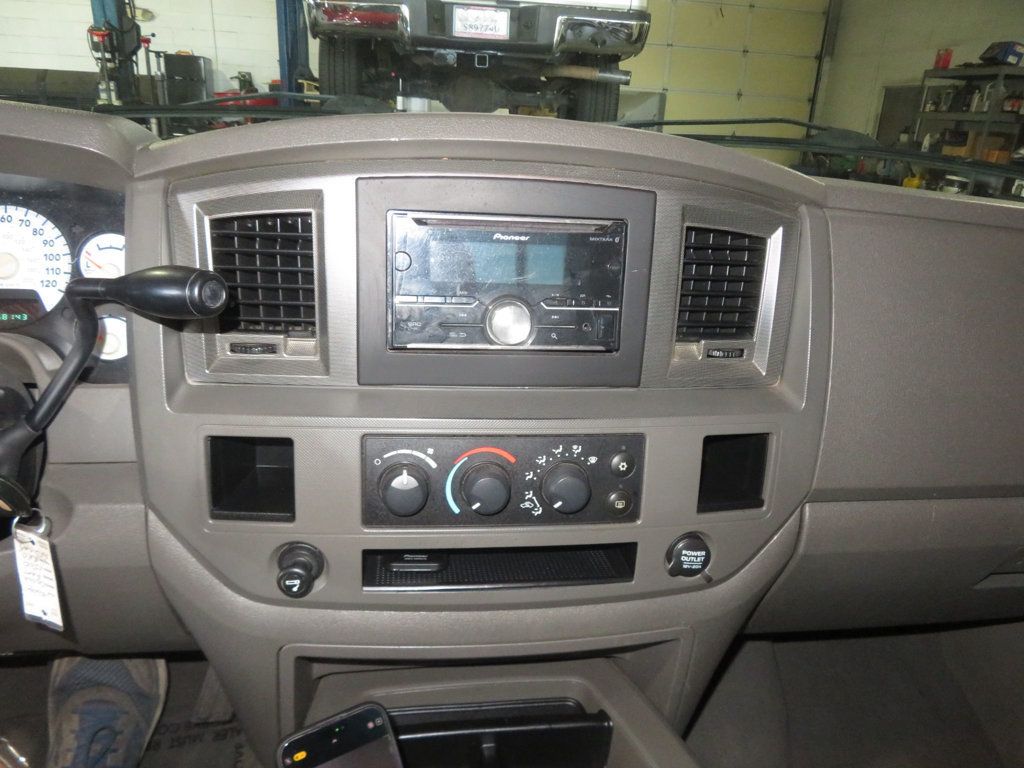 2008 Dodge Ram photo 27