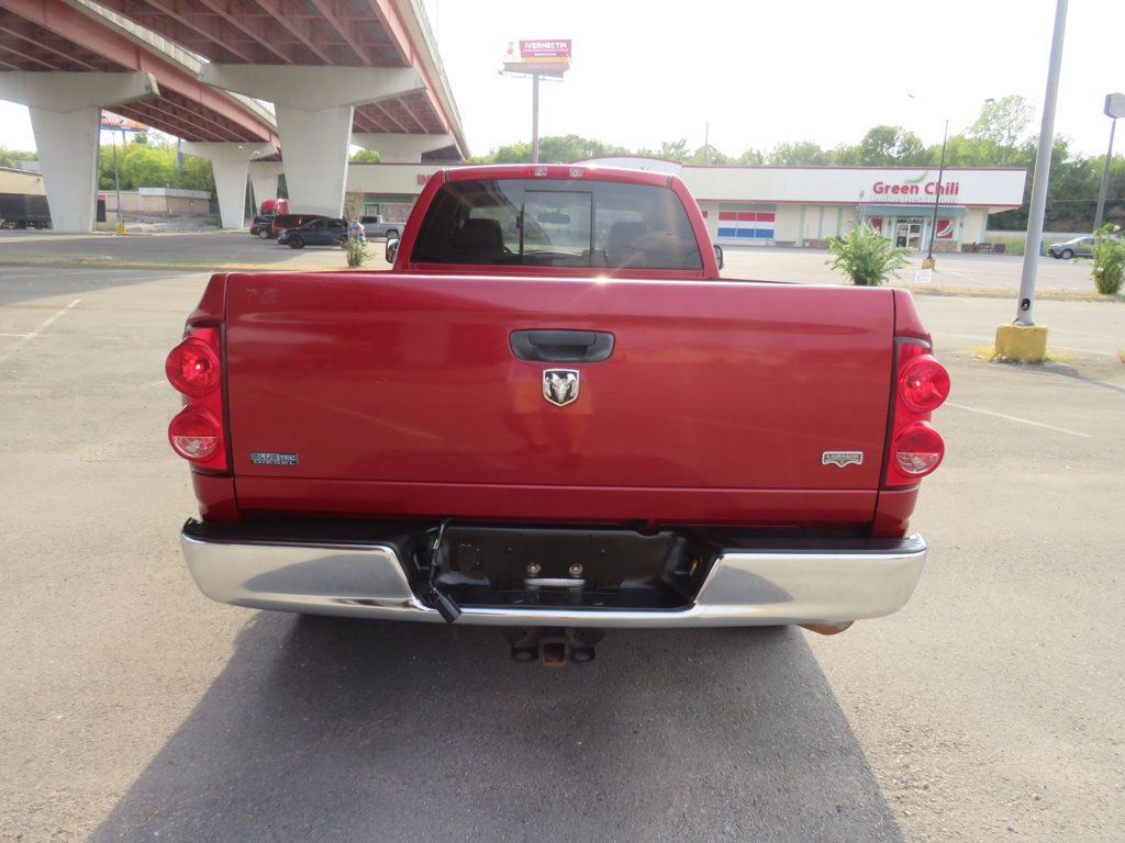 2008 Dodge Ram 3500 Laramie photo 4