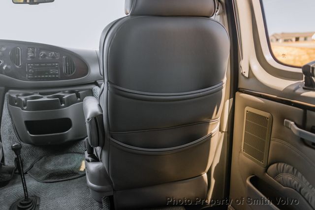 2008 Ford Econoline Cargo Van E-350 Super Duty Commercial - 22573398 - 32