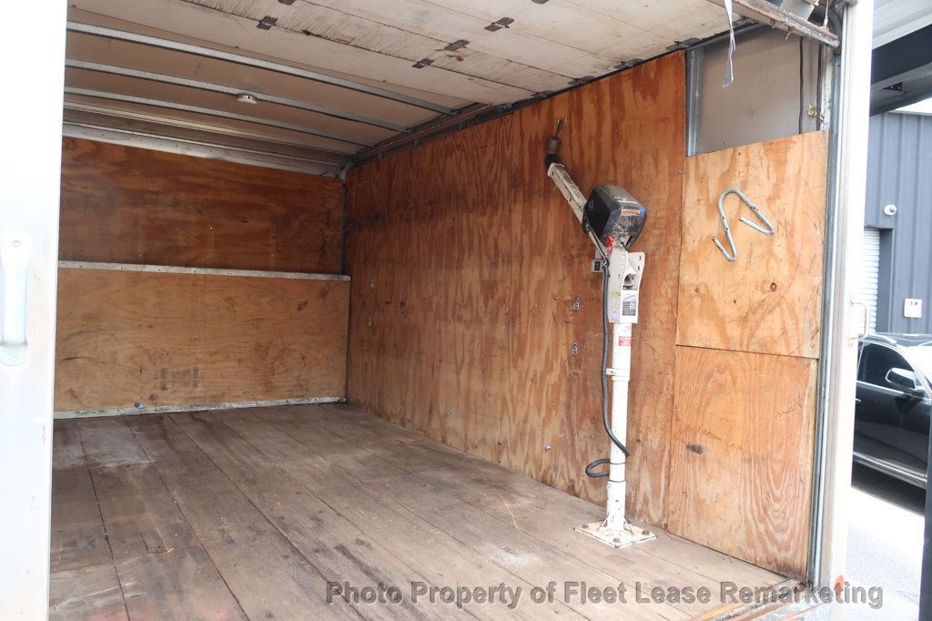 2008 Ford Econoline Commercial Cutaway E-450SD 2WD 16' Box Truck - 22831611 - 14