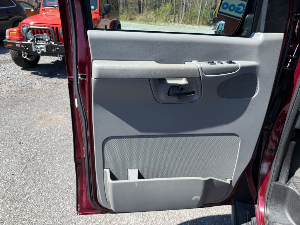 2008 Ford Econoline Wagon E350 12 PASSENGER SUPER DUTY - 23000102 - 16