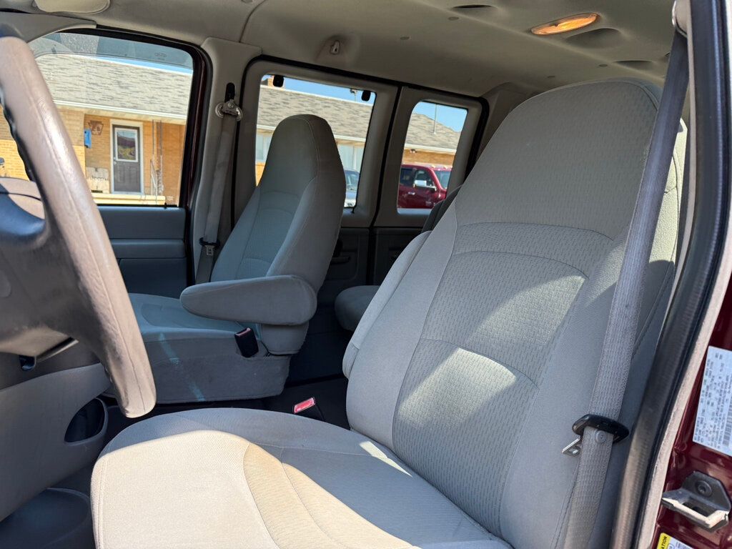 2008 Ford Econoline Wagon E350 12 PASSENGER SUPER DUTY - 23000102 - 17