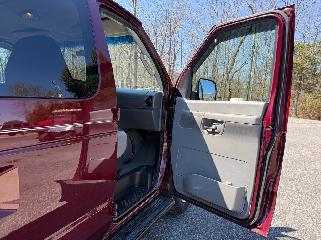 2008 Ford Econoline Wagon E350 12 PASSENGER SUPER DUTY - 23000102 - 25
