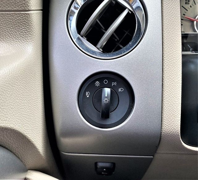 2008 Ford Expedition Limited 4x4 4dr SUV - 21378972 - 30