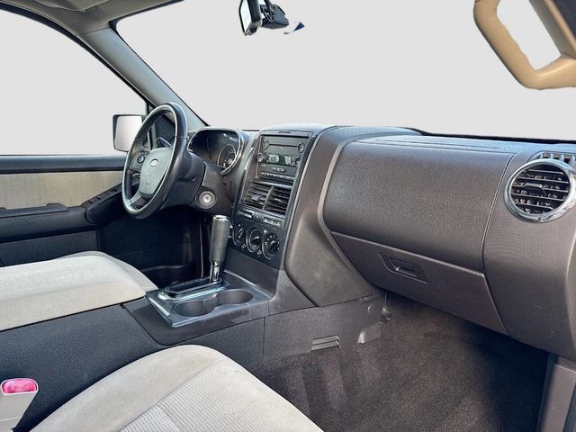2008 Ford Explorer XLT 4x4 4dr SUV (V6) - 22956380 - 17