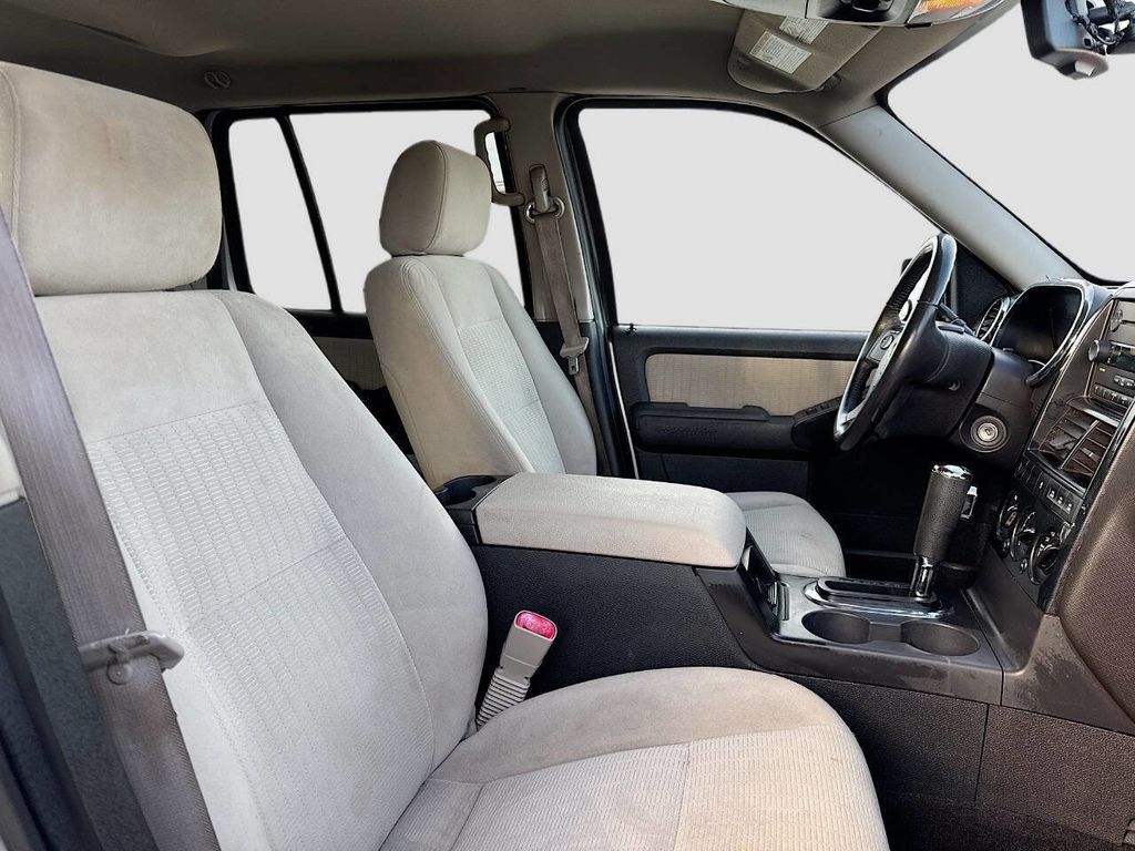 2008 Ford Explorer XLT - Reliable 4x4 - Adventure Ready - Smooth Ride - 22956380 - 18