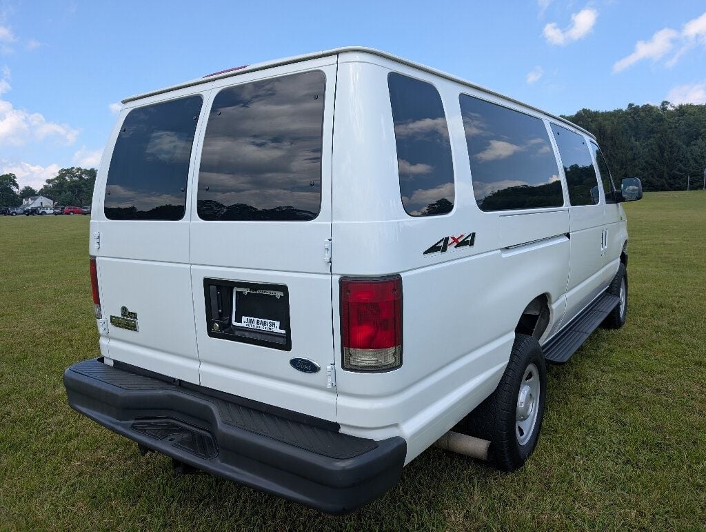 2008 Ford E-350 photo 8