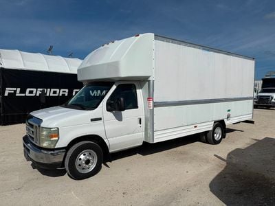 2008 Ford E-350 17' Box Truck