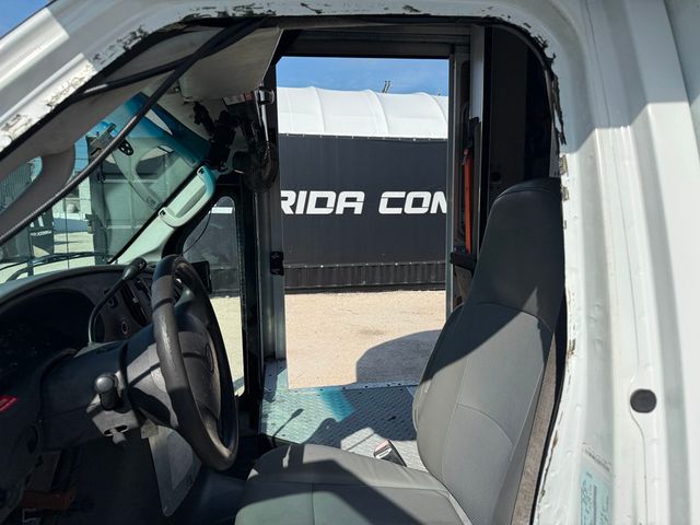2008 Ford E-350 17' Box Truck  - 22955034 - 8
