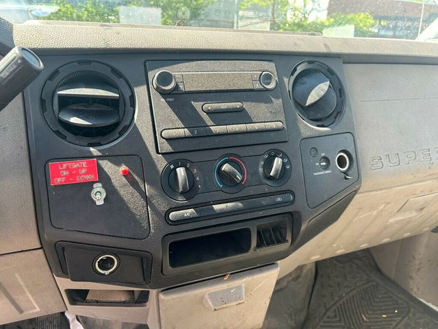 2008 Ford F250 SUPER DUTY 8 FOOT BED PICKUP LOW MILES WITH LIFTGATE - 21861053 - 12
