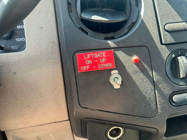 2008 Ford F250 SUPER DUTY 8 FOOT BED PICKUP LOW MILES WITH LIFTGATE - 21861053 - 19