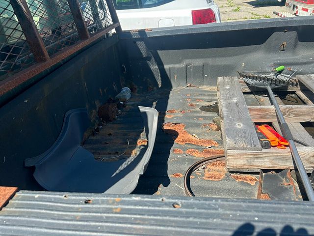 2008 Ford F250 SUPER DUTY 8 FOOT BED PICKUP LOW MILES WITH LIFTGATE - 21861053 - 25