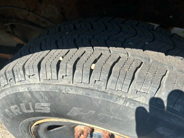 2008 Ford F250 SUPER DUTY 8 FOOT BED PICKUP LOW MILES WITH LIFTGATE - 21861053 - 29