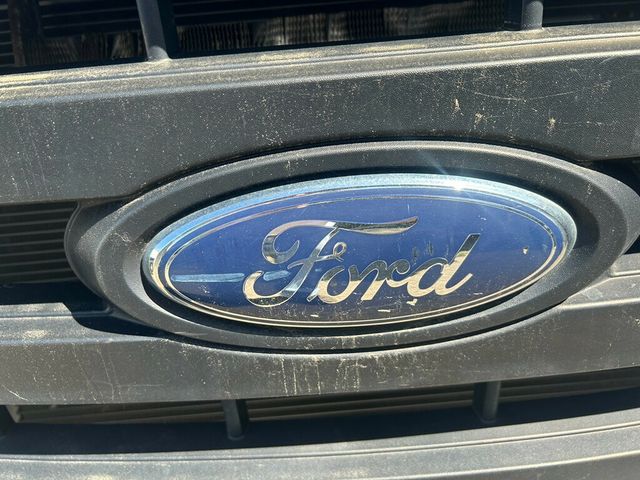 2008 Ford F250 SUPER DUTY 8 FOOT BED PICKUP LOW MILES WITH LIFTGATE - 21861053 - 32