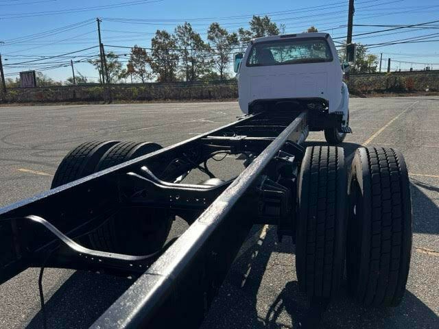 2008 Ford F750 CAB N CHASSIS 22.5 FOOT RAILS LOW MILES SEVERAL IN STOCK - 22582423 - 9