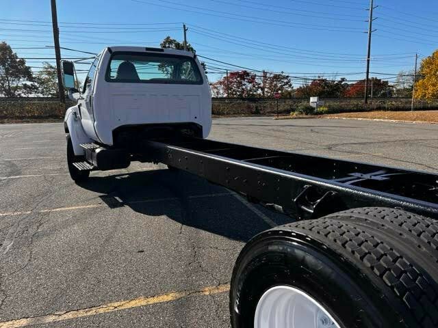 2008 Ford F750 CAB N CHASSIS 22.5 FOOT RAILS LOW MILES SEVERAL IN STOCK - 22582423 - 7