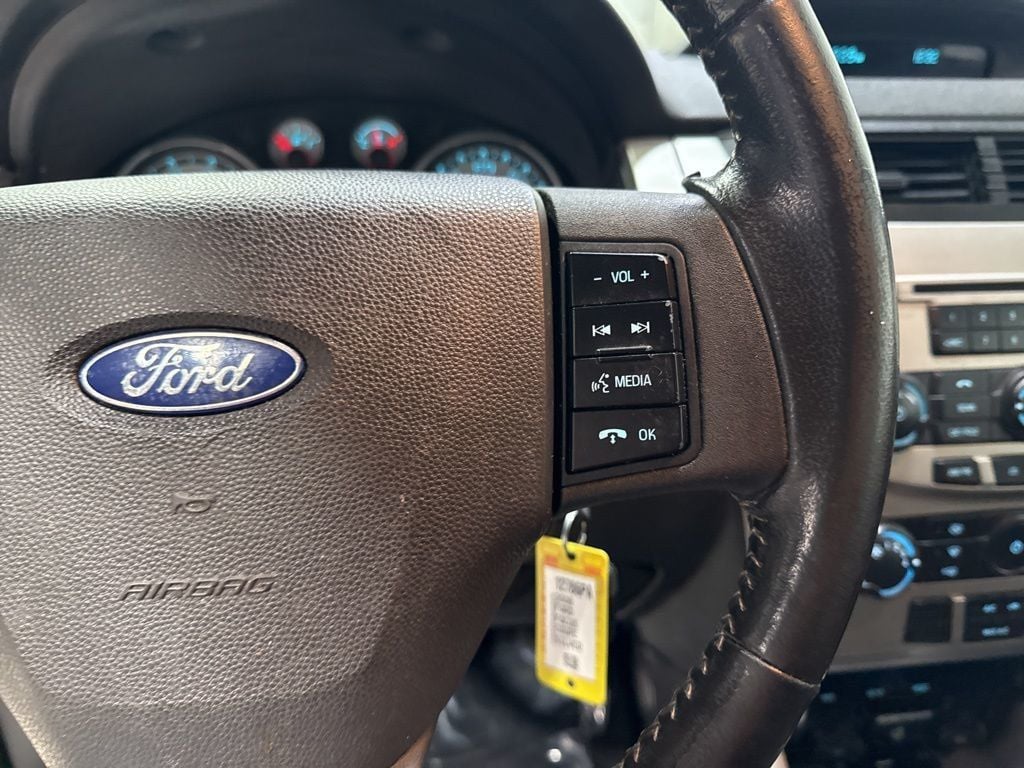 2008 Ford Focus 2dr Coupe SES - 22979432 - 10