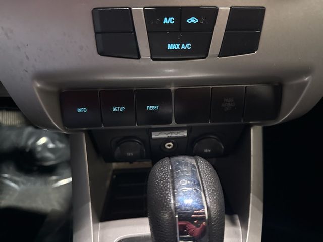 2008 Ford Focus 2dr Coupe SES - 22979432 - 17