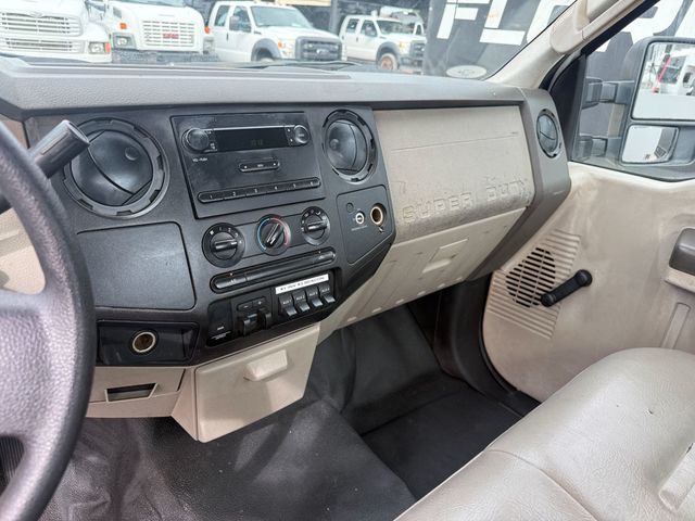 2008 Ford F-250 Utility Service Truck  - 23062058 - 8
