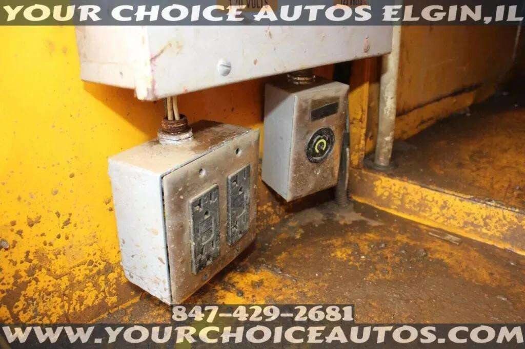 2008 Ford F-550 Super Duty 4X2 2dr Regular Cab 140.8 200.8 in. WB - 22957488 - 23