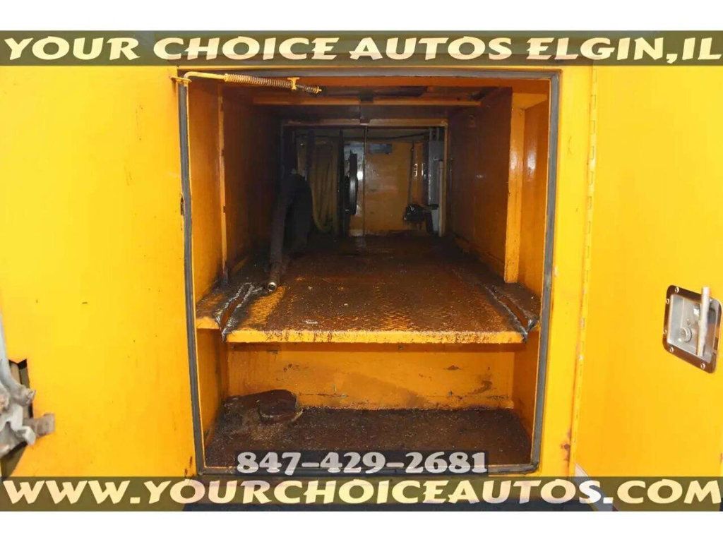 2008 Ford F-550 Super Duty 4X2 2dr Regular Cab 140.8 200.8 in. WB - 22957488 - 28