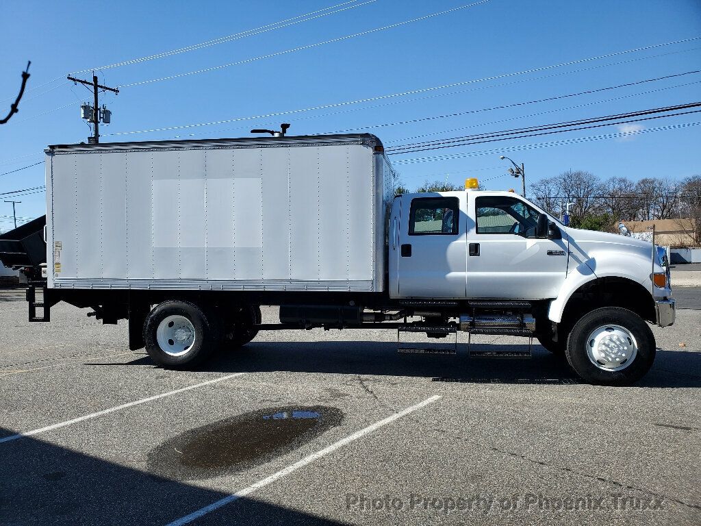 2008 Ford F-650 SuperCab photo 4
