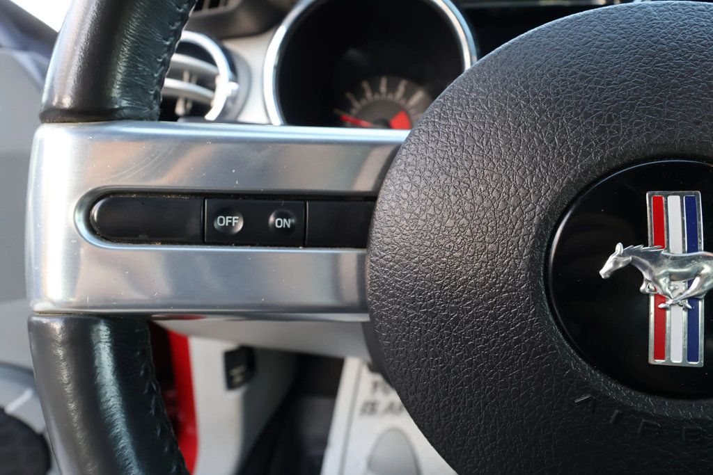 2008 Ford Mustang 2dr Convertible GT Deluxe - 22840780 - 18